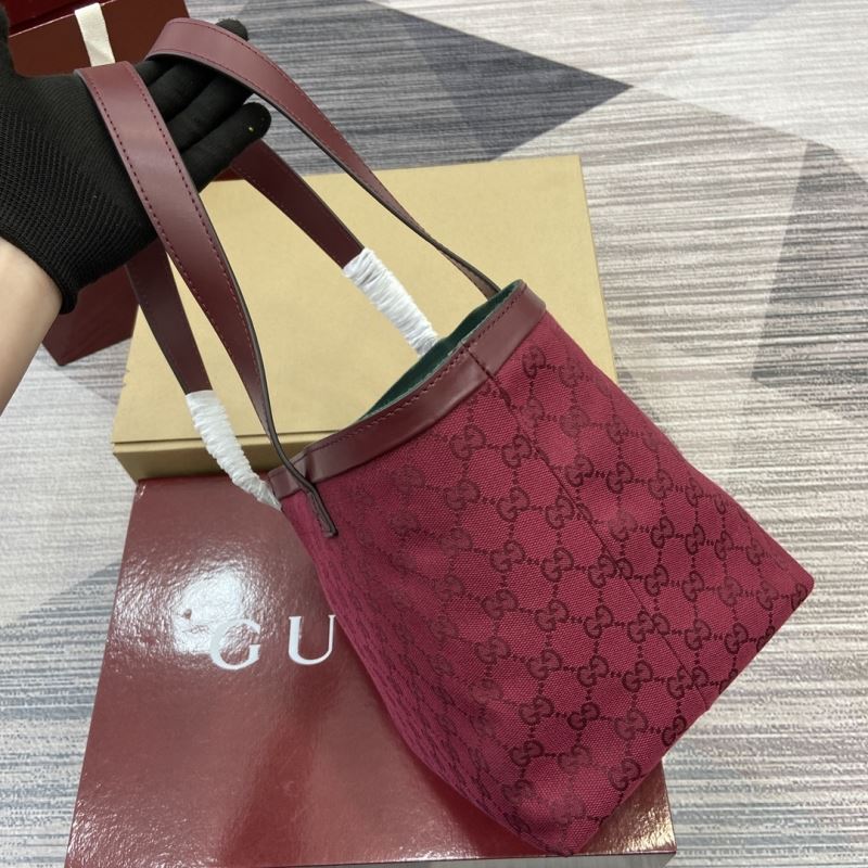 Gvc*1 tote bags